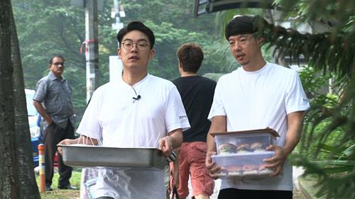 청춘 세계도전기_01