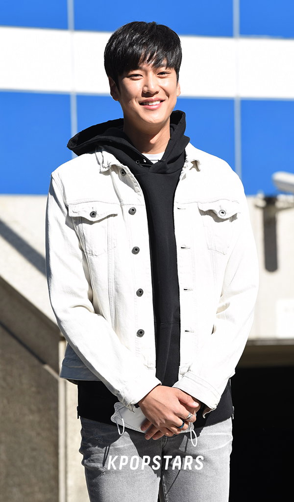 나인우