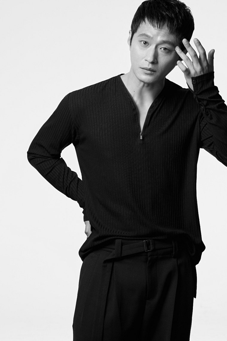 김성규 김수현 차승원 사진 제공 = 사람엔터테인먼트