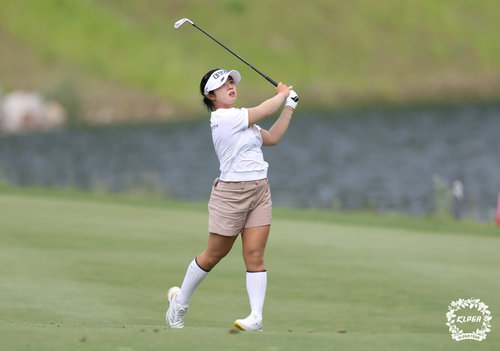 KLPGA 퀸즈 마스터즈, 18세 루키 양효진 '파란의 선두'!