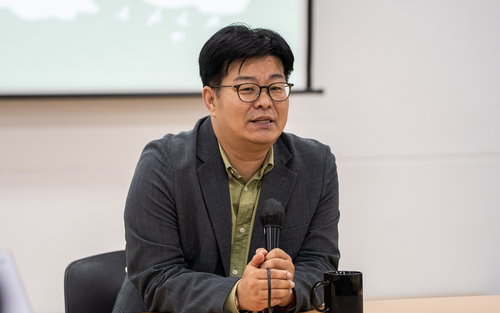 정재승 교수 「AI는 주범이자 구원자」… '종말낙관' 충격 화두!