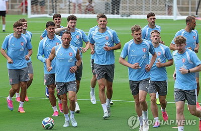 '홍명보호 첫 상대' 체코, 20년 한 풀러 텍사스 입성…'뜨거운 팬심' 폭발!