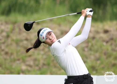 '신인왕' 서교림, 코피 철철…KLPGA 첫 우승 감격!