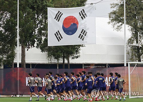 홍명보호 '5일 잔디 마법' 체코전 승리!