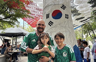 멕시코 월드컵, 초록 유니폼 속 'K-하트' 물결!