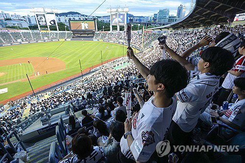 '김도영 광풍!' 3강 LG-kt-삼성, 아성 무너지나?