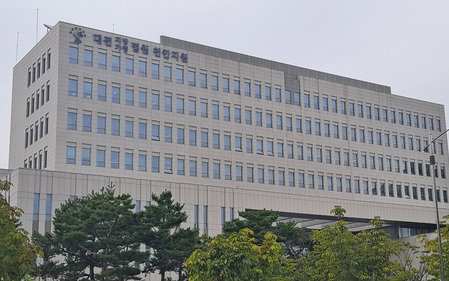 ‘단돈 2만원’ 합성사진 무죄... 미성년 연예인 보호법, 이대로 괜찮나?
