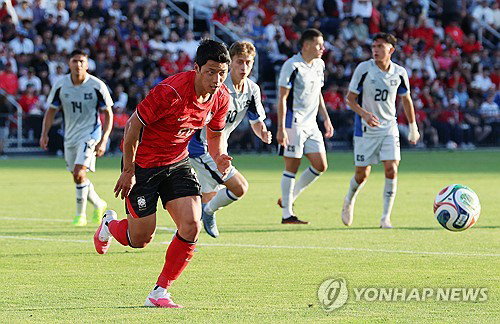 황희찬, '갑질 의혹' 털고 월드컵 '정조준'!