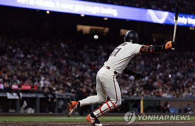 이정후, '새벽 4시 복귀' 극한 속 4안타…'KBO 강철 심장' 메이저리그를 뒤흔들다!