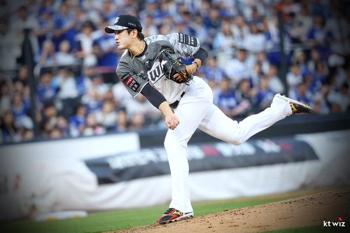 고영표 부활투, 김현수 2600안타! KT, 2위 굳건히 마법 발사!