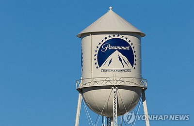 넷플릭스 '독극물 선동' 논란! 1,110억 달러 인수전, 미디어 거인 격돌
