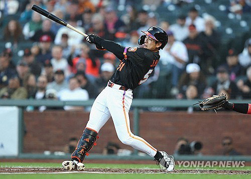 이정후, 17연속 안타 신기록! MLB 역사를 쓰다