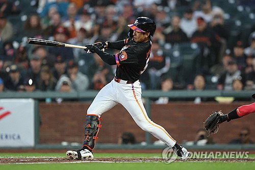 이정후, MLB 홀린 미친 타격감! 17연속 안타로 '세계 최고 타자' 입증