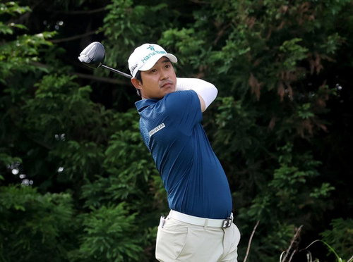 박은신, '3년 7개월 침묵 깨고' KPGA 클래식 1R 단독 선두! 부활 서막 올랐나?