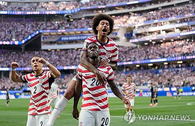 '발로건 멀티골' 미국, 파라과이 4-1 '월드컵 잔치'