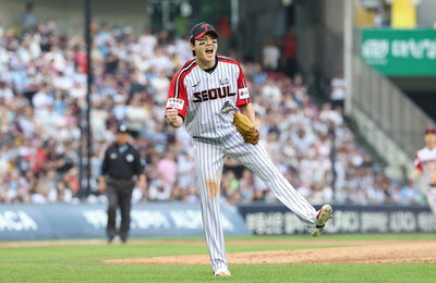 임찬규 '괴력의 7승' LG, 1위 질주…롯데는 '깊은 한숨' 최하위