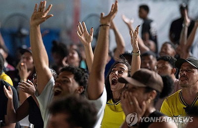 '20시간 정전' 쿠바의 눈물 닦아준 2026 월드컵, '삶의 도피처' 되다