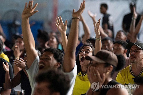 '20시간 정전' 쿠바의 눈물 닦아준 2026 월드컵, '삶의 도피처' 되다