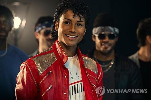 '마이클', 10억 달러 돌파! 전기영화 新역사 쓰다