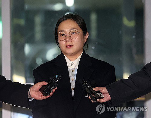 속보! 박나래, '미등록 기획사 운영 혐의' 검찰 송치… 위기설 확산!