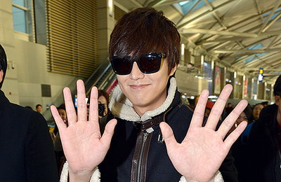 이민호 중국 패션 어원즈 시상식 참석차 상하이로 출국