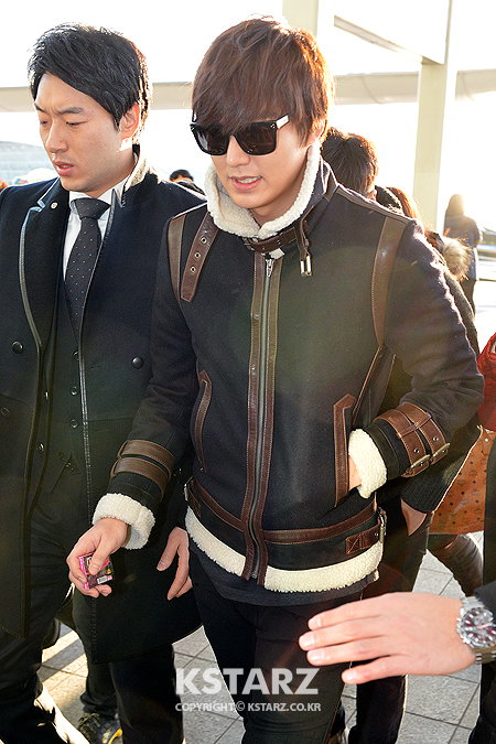 이민호 중국 패션 어원즈 시상식 참석차 상하이로 출국