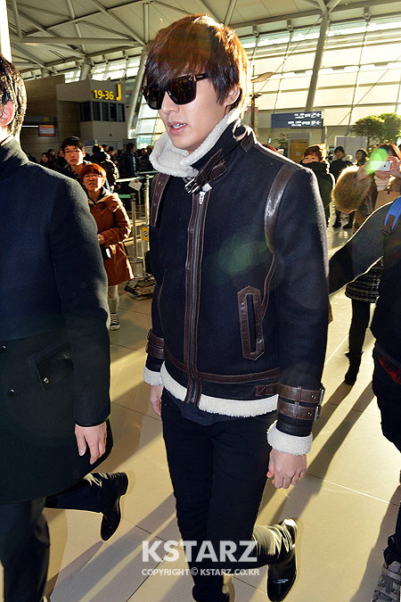 오전 이민호 중국 패션 어원즈 시상식 참석차 상하이로 출국