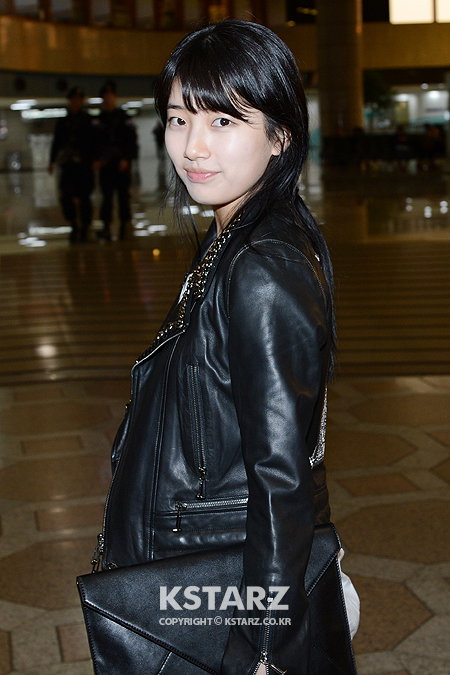 수지, 드라마 '빅' 일본 프로모션 참석차 출국하고 있다.