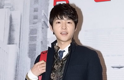 배우 송중기, 7일 서울시 신사동 가로수길 커피스미스에서 열린 쌤소나이트 레드 S/S 론칭 이벤트 행사에 참석
