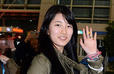 미쓰에이 수지, 14일 오후 '코리안 뮤직 웨이브인 방콕' 참석차 인천공항을 통해 출국