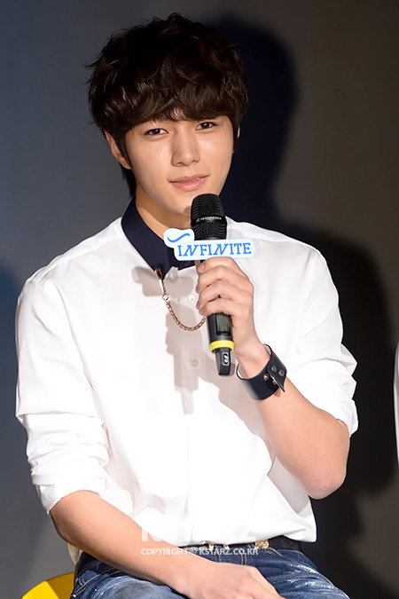 그룹 인피니트 21일 서울 여의도 IFC몰 M pub에서 인피니트의 새 앨범 발매기념 기자간담회 참석