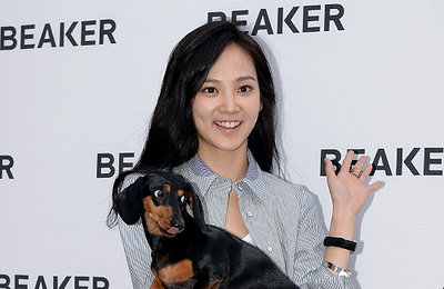 윤승아,  3일 오후 서울 강남구 청담동에서 열린 비이커 프래그십 오픈 행사 참석 