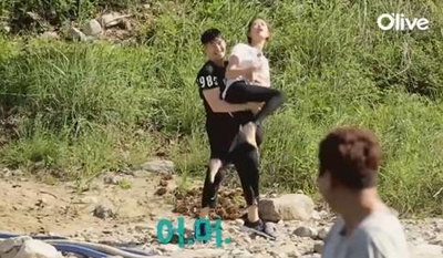 '셰어하우스' 손호영 나쁜손...이영자 사건 이후 최고의 스틸컷