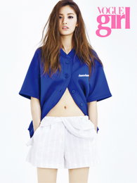 나나, 기럭지 뽐내며 여름 맞이 블루패션 선보여 