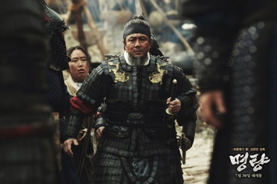 "한국의 이순신 판타지" 일본인들의 눈에 비친 '명량'