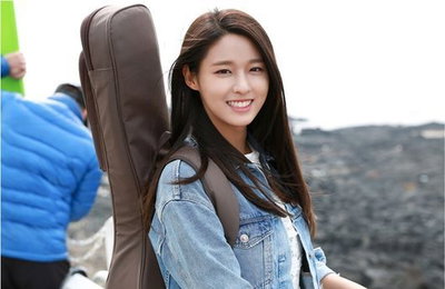 [오렌지 마말레이드]설현, 촬영장 밝히는 꽃미모 뽐내
