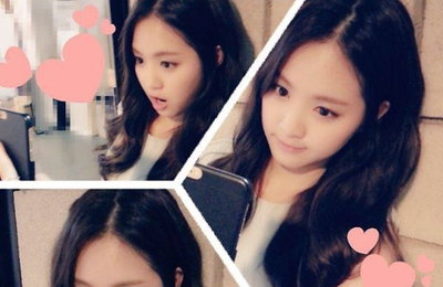 "청순, 깜찍, 도도"…손나은, 여신의 흔한 셀카
