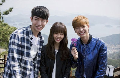 김소현-남주혁-육성재, ‘학교’ 비하인드컷 대방출..보기만 해도 훈훈