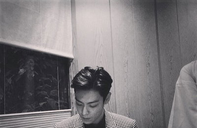빅뱅 탑, 일상 속서도 멋짐 폭발…화보의 한장면 같이