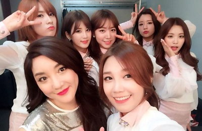 바다·에이핑크, 돈독한 선후배 친분...