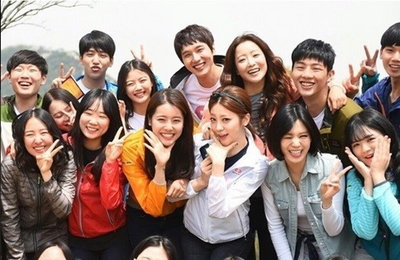 [앵그리맘]김희선, 배우들과 마지막 단체컷 '환한 웃음'
