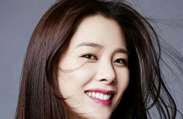 네팔 봉사 떠난 김현주, 강진에 긴급 대피