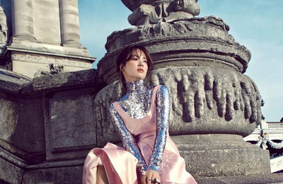 송혜교, 파리 촬영 화보…'우아+도도 매력' 뽐내