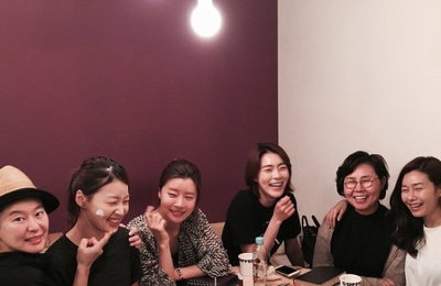 '하미모'한지혜, 연예인 절친들과의 훈훈한 일상…
