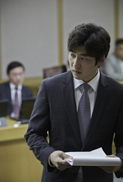'소수의견' 윤계상, 이번엔 국가에 맞서는 국선 변호사!