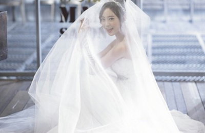 카라 허영지, 웨딩드레스 자태 "처음 입은 웨딩드레스"