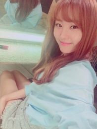 '겟잇뷰티' 시크릿 송지은, 상큼 미모 발산 '깜찍한 미소'