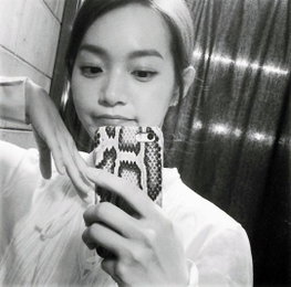 배우 신민아, 절정의 청순미…"여신  미모"