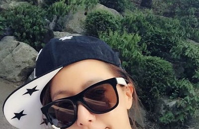 "동안의 정석"…김희선, 귀요미 스냅백
