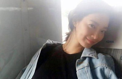 신민아, 매력적인 보조개 여신…"역광압도, 비주얼" 과시